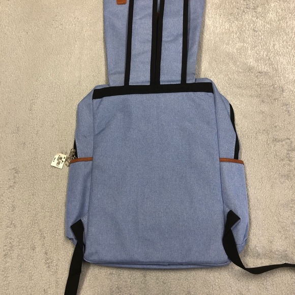 Backpack - Picture 2 of 3